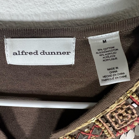 Alfred Dunner Aztec Style Zip Up Blouse Size M - Picture 3 of 4